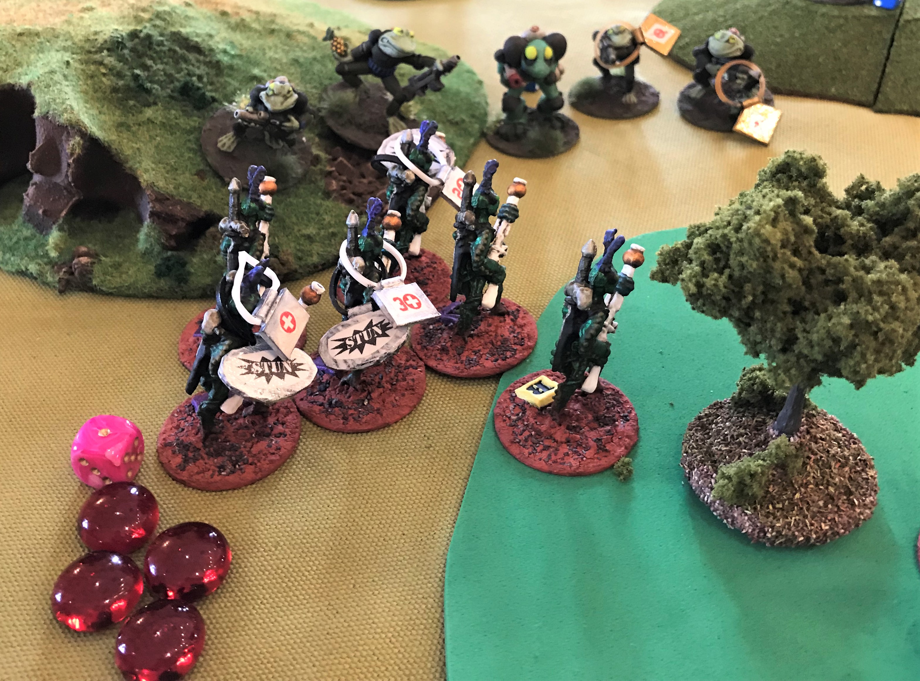 8f Phraints advance by hill