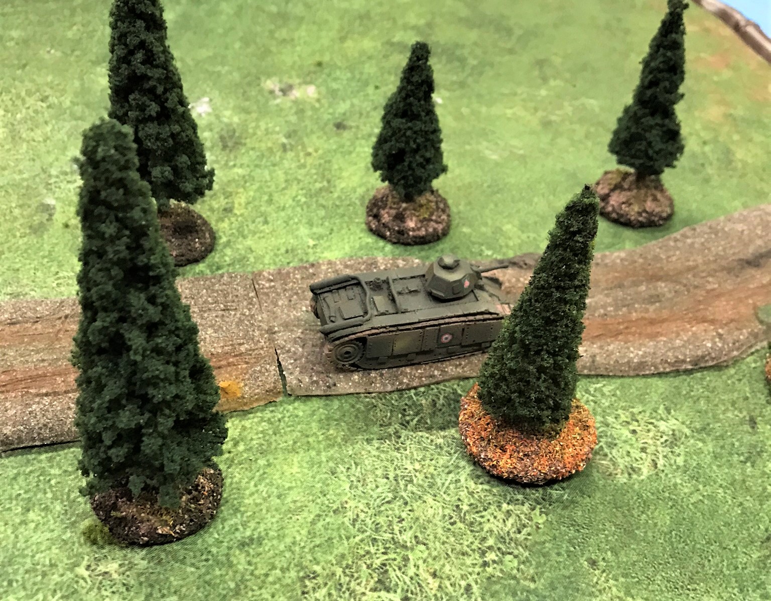 11 char b1bis arrives