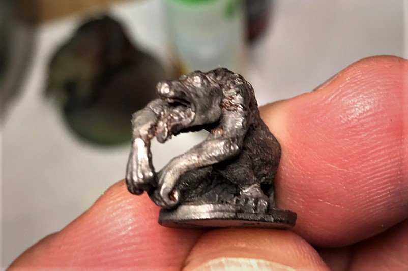 1 Werewolf crouching unpainted